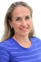 2. Ing. Miroslava Zralá, MBA